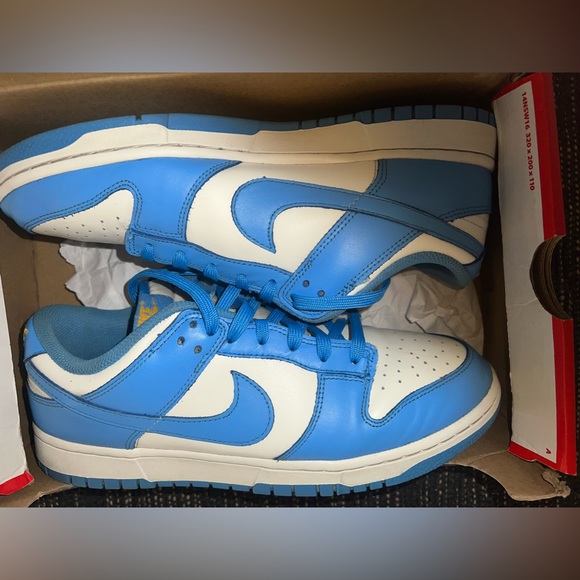 Nike Dunk - Picture 6 of 9